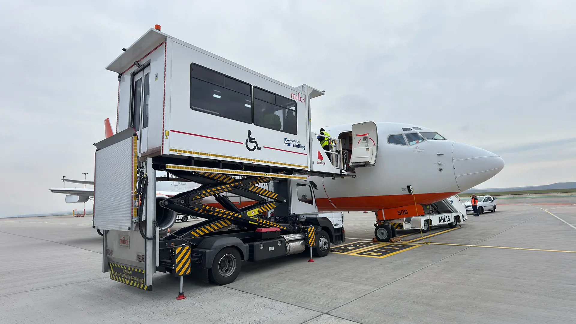 Aircraft PRM Medical Lift