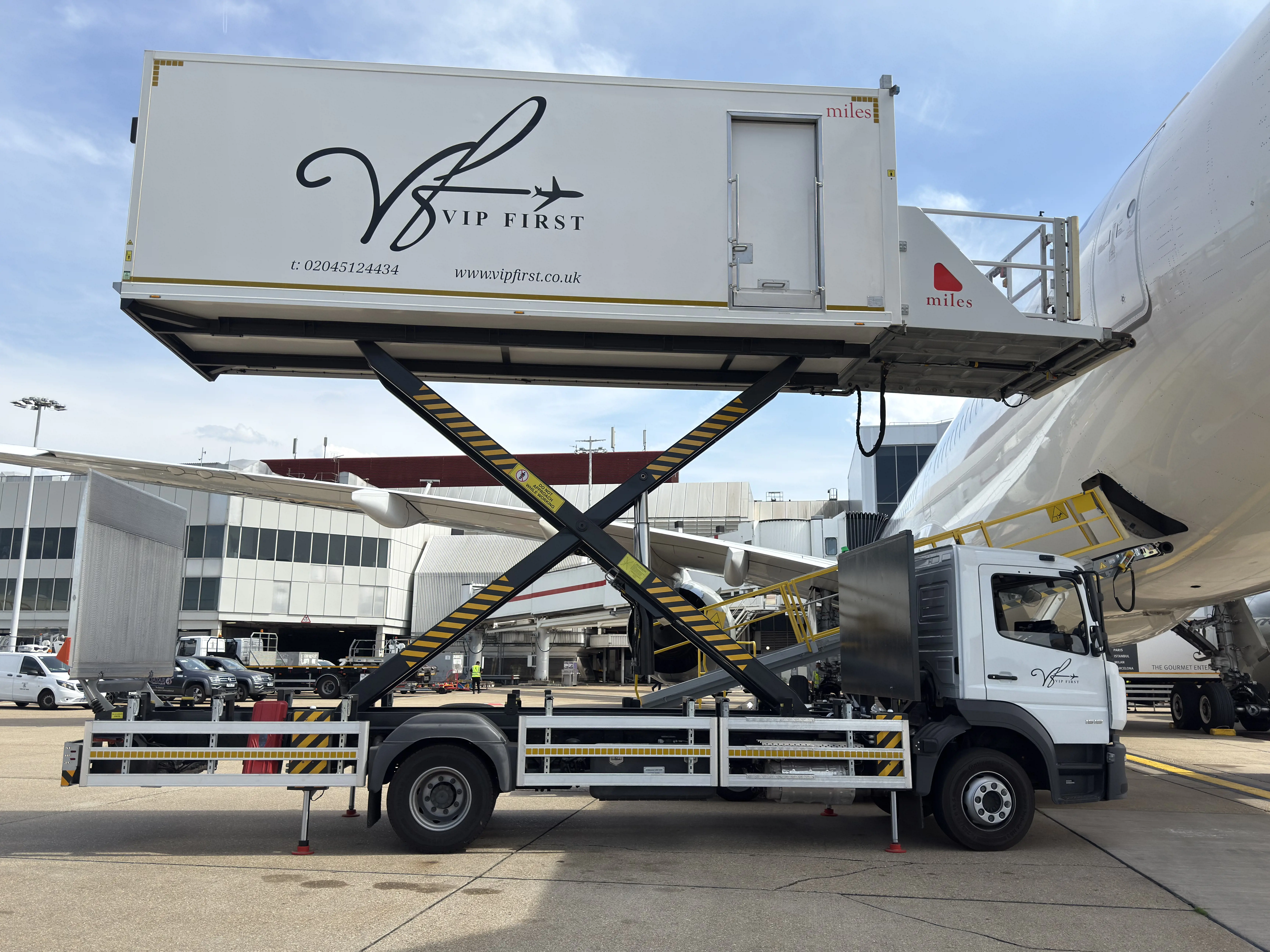 Cabin Cleaning Truck