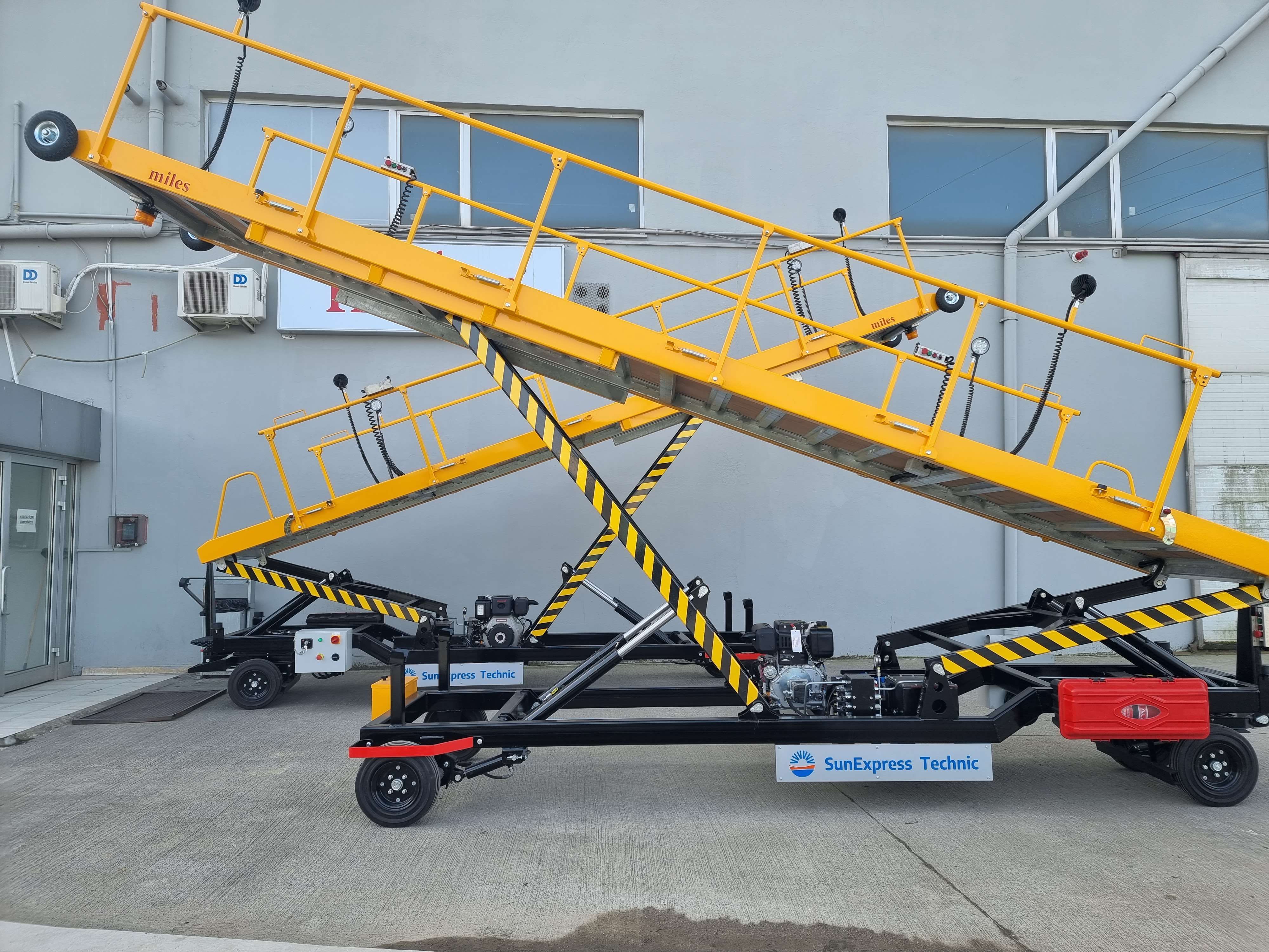 Production and delivery of tMobile Maintenance Platforms to SunExpress., Turkish Aviation Industry, Ground Support Equipment