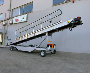 Conveyor Belt Loader, All